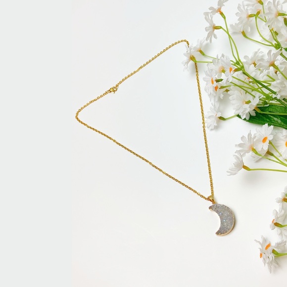 18k gold plated moon druzy necklace (Final price ) - Picture 3 of 3